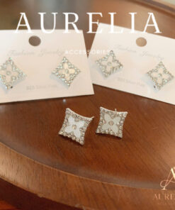 Bông Tai Cỏ 4 Lá